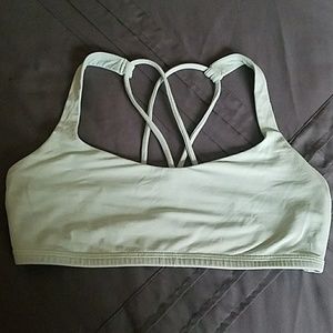Lululemon sports bra